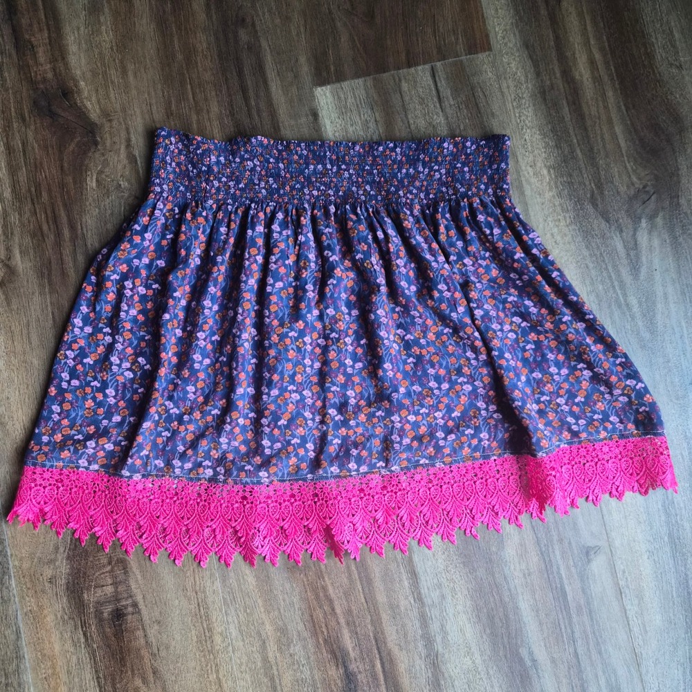 Mossimo Supply Co Floral Smocked Mini Skirt XL Crochet Lace Trim Boho‎ Coquette
